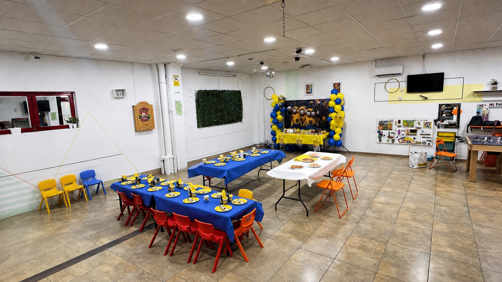 Sala real de Planet Eventos en Parla preparada para una celebración privada